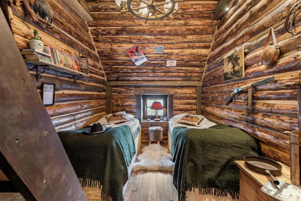 J A Ranch Bed & Breakfast Stromsnasbruk Екстериор снимка
